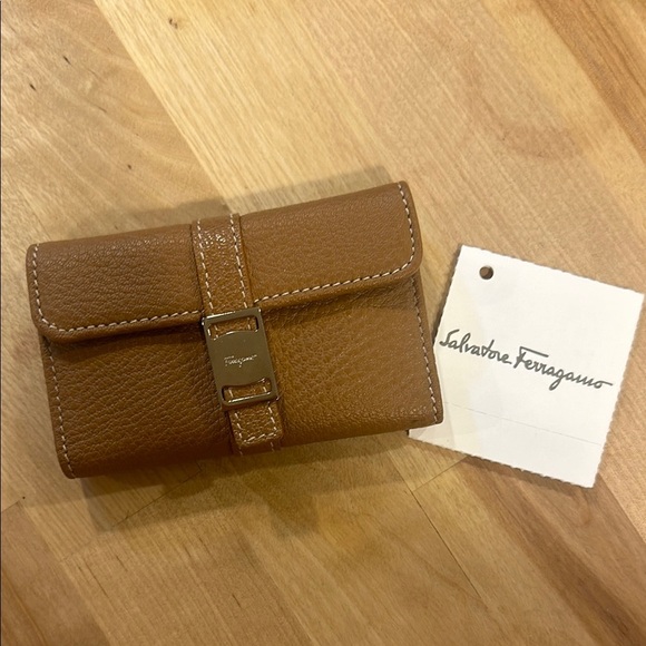Salvatore Ferragamo Brown Leather Key Holder Wallet - Picture 2 of 6